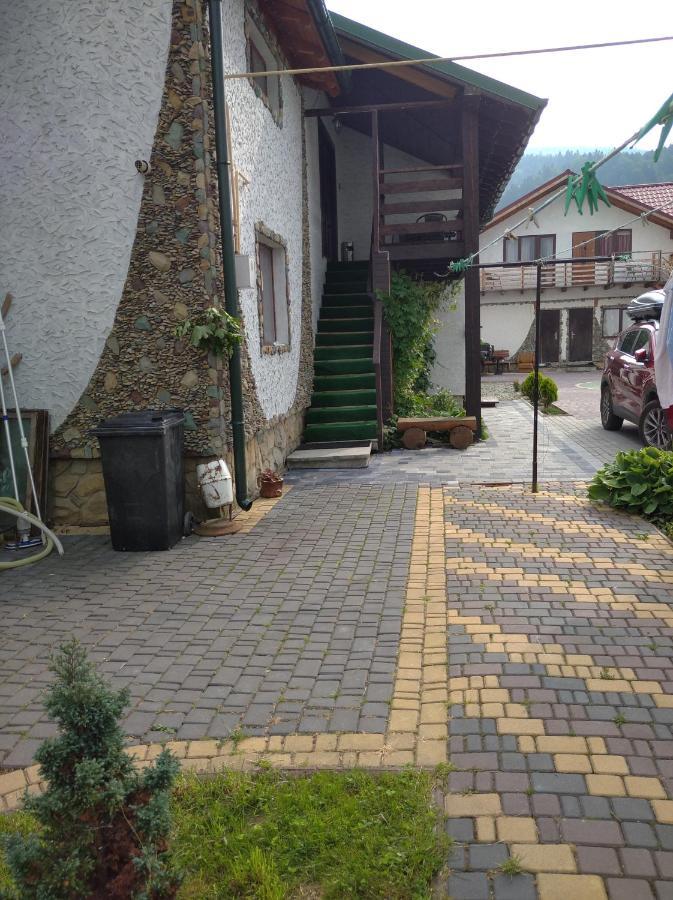 Садиба Янчар Номер Студiо З Басейном Mykulychyn Exterior foto